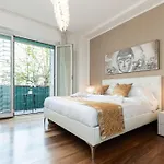 Nest Of Elegance - 5 Minuti Dalla Stazione - Apartamento *