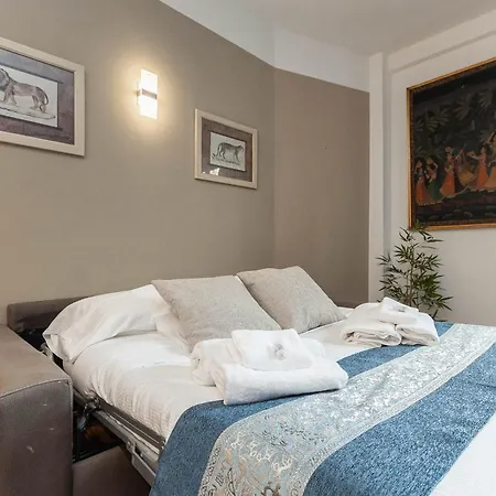 Nest Of Elegance - 5 Minuti Dalla Stazione - Apartamento *